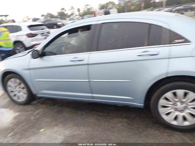 Продаж на аукціоні авто 2012 Chrysler 200 Lx, vin: 1C3CCBAG0CN316764, номер лоту: 44738148
