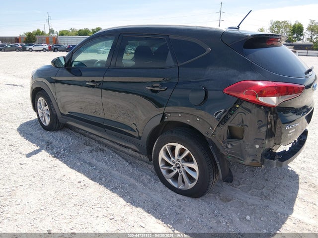 KM8J33A42GU055630 Hyundai TUCSON SE