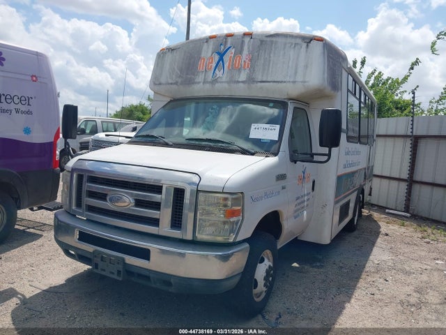 44738169 :رقم المزاد ، 1FDEE3FL7EDA55633 vin ، 2014 Ford E-350 Cutaway مزاد بيع