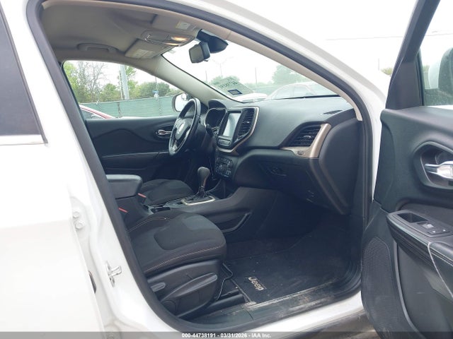 Продажа на аукционе авто 2017 Jeep Cherokee Latitude Fwd, vin: 1C4PJLCS8HW535113, номер лота: 44738191