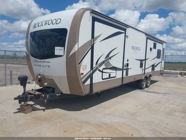 Продаж на аукціоні авто 2018 Forest River Rockwood, vin: 4X4TRLH21J1879928, номер лоту: 44738204