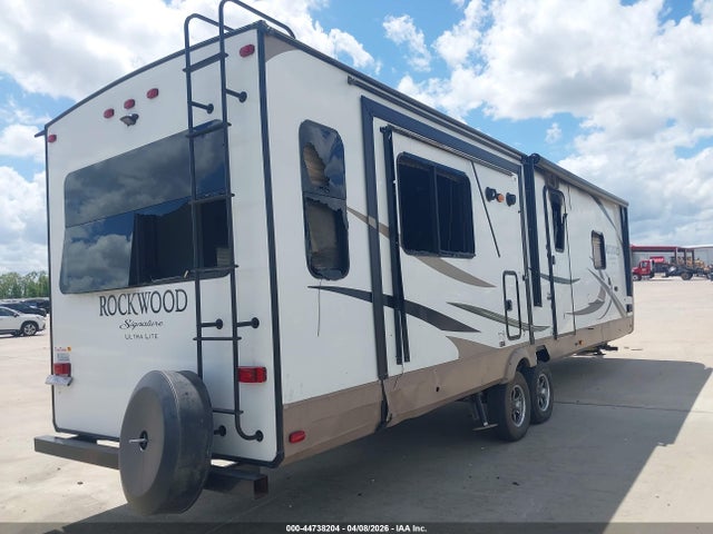 Продаж на аукціоні авто 2018 Forest River Rockwood, vin: 4X4TRLH21J1879928, номер лоту: 44738204