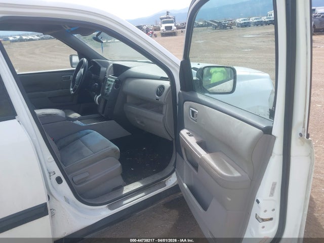 44738217 :رقم المزاد ، 5FNYF3H25BB046453 vin ، 2011 Honda Pilot Lx مزاد بيع