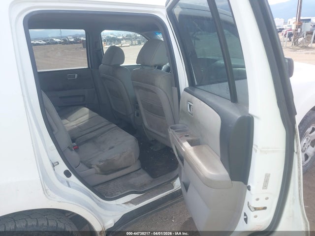 44738217 :رقم المزاد ، 5FNYF3H25BB046453 vin ، 2011 Honda Pilot Lx مزاد بيع