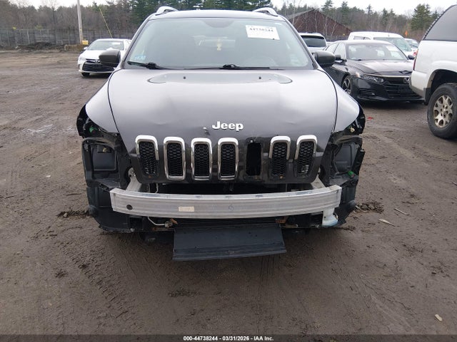 1C4PJLCB4GW342701 Jeep Cherokee Latitude