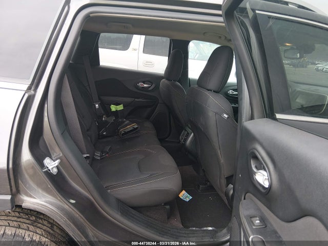 1C4PJLCB4GW342701 Jeep Cherokee Latitude