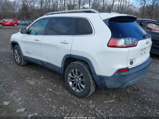44738259 :رقم المزاد ، 1C4PJMLB4KD295227 vin ، 2019 Jeep Cherokee Latitude Plus 4x4 مزاد بيع