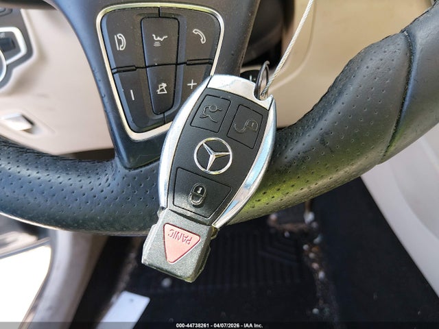 44738261 :رقم المزاد ، WDC0G4JBXHV010658 vin ، 2017 Mercedes-benz Glc 300 مزاد بيع