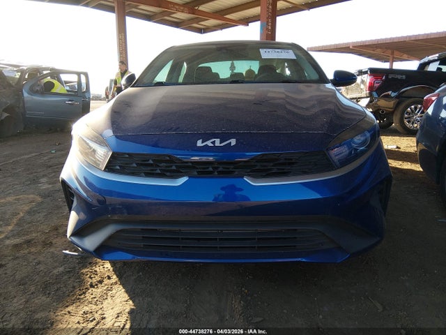 44738276 :رقم المزاد ، 3KPF24AD5NE437052 vin ، 2022 Kia Forte Lxs مزاد بيع