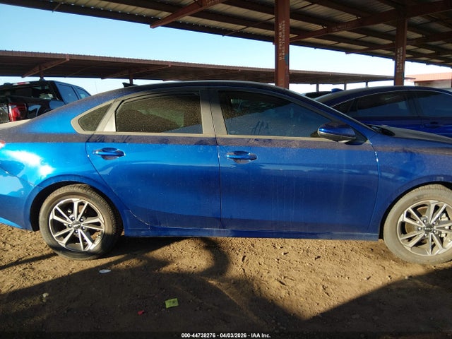 44738276 :رقم المزاد ، 3KPF24AD5NE437052 vin ، 2022 Kia Forte Lxs مزاد بيع