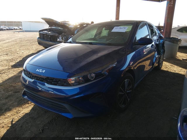 44738276 :رقم المزاد ، 3KPF24AD5NE437052 vin ، 2022 Kia Forte Lxs مزاد بيع