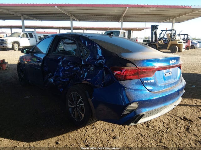 44738276 :رقم المزاد ، 3KPF24AD5NE437052 vin ، 2022 Kia Forte Lxs مزاد بيع