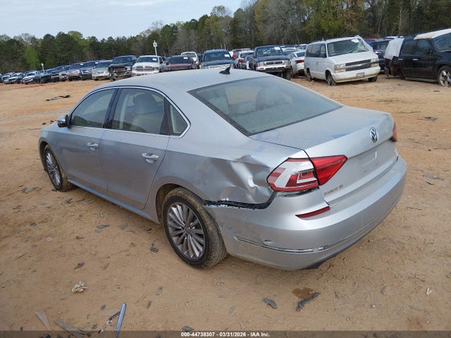 2016 Volkswagen Passat 1.8t Se მანქანა იყიდება აუქციონზე, vin: 1VWBT7A3XGC019761, აუქციონის ნომერი: 44738307