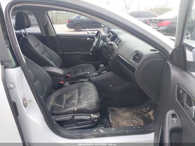 2017 Volkswagen Jetta 1.8t Sel/1.8t Sel Premium მანქანა იყიდება აუქციონზე, vin: 3VWL17AJ1HM414677, აუქციონის ნომერი: 44738318