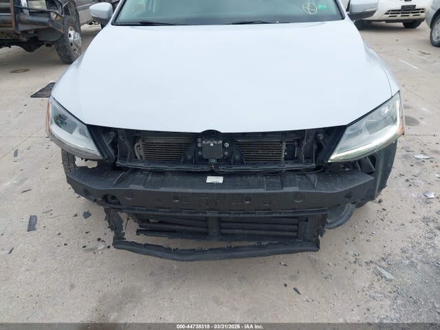 2017 Volkswagen Jetta 1.8t Sel/1.8t Sel Premium მანქანა იყიდება აუქციონზე, vin: 3VWL17AJ1HM414677, აუქციონის ნომერი: 44738318