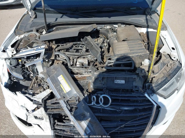 2018 AUDI A3 WAUAUGFF8J1060274 Photo 9