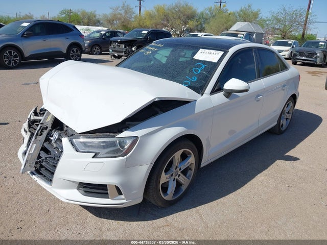 2018 AUDI A3 WAUAUGFF8J1060274 Photo 1