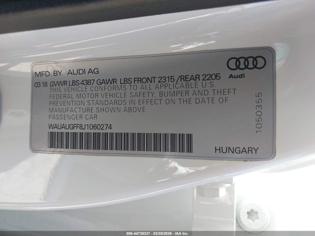 2018 AUDI A3 WAUAUGFF8J1060274 Photo 8