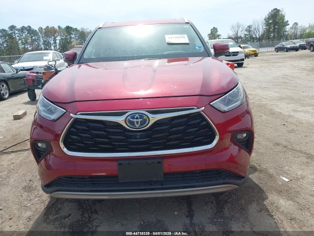 Toyota Highlander Hybrid Platinum 2022 5TDEBRCH4NS081062 Image 12