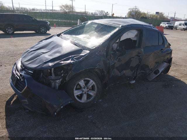 3GNCJKSB8LL113682 Chevrolet Trax Fwd Ls