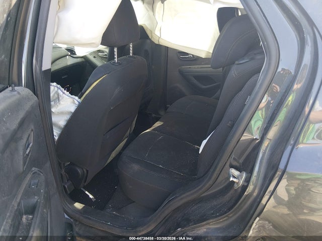 3GNCJKSB8LL113682 Chevrolet Trax Fwd Ls