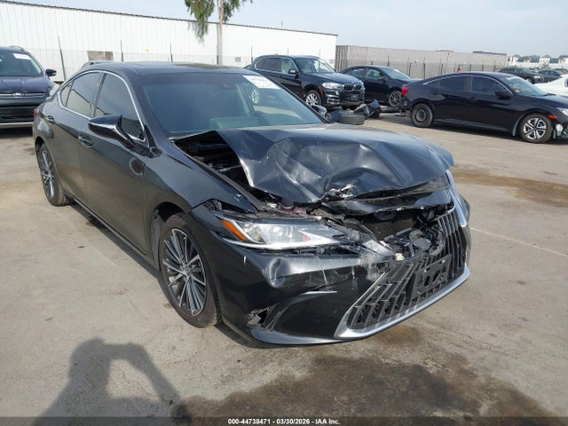 Продажа на аукционе авто 2025 Lexus Es 300h, vin: 58ADA1C10SU055640, номер лота: 44738471