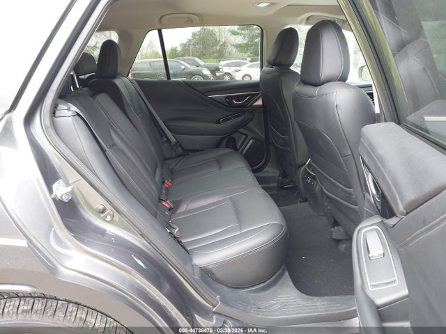 4S4BTANC4P3115360 Subaru Outback Limited