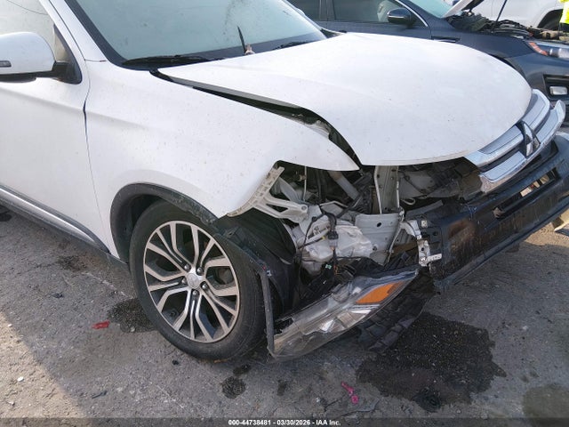 Продаж на аукціоні авто 2017 Mitsubishi Outlander Se, vin: JA4AD3A35HZ053698, номер лоту: 44738481