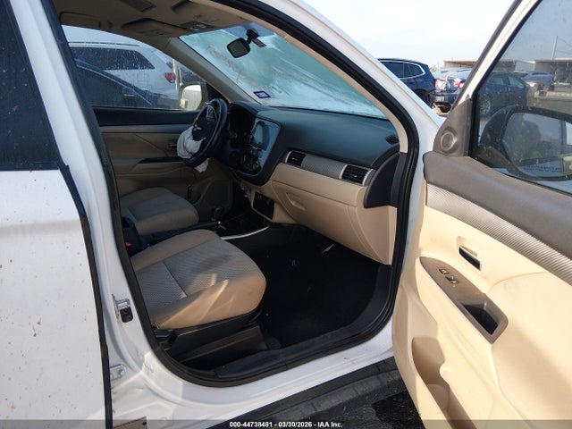 2017 MITSUBISHI OUTLANDER JA4AD3A35HZ053698 Photo 4