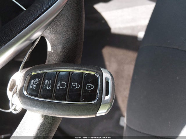 Продажа на аукционе авто 2022 Hyundai Elantra Sel, vin: 5NPLM4AGXNH068627, номер лота: 44738483