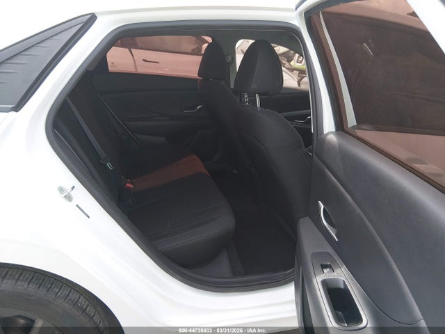Продажа на аукционе авто 2022 Hyundai Elantra Sel, vin: 5NPLM4AGXNH068627, номер лота: 44738483