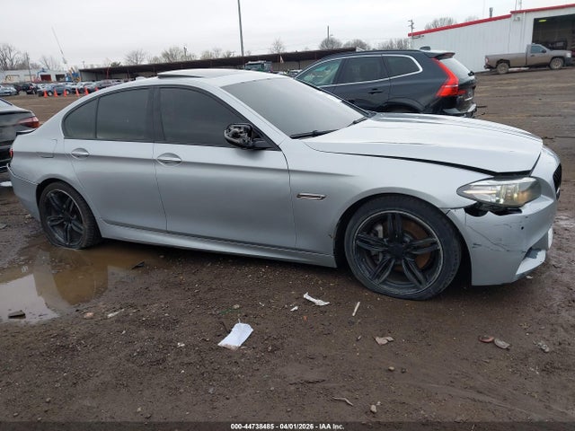 44738485 :رقم المزاد ، WBA5B1C53FD918482 vin ، 2015 Bmw 535i مزاد بيع