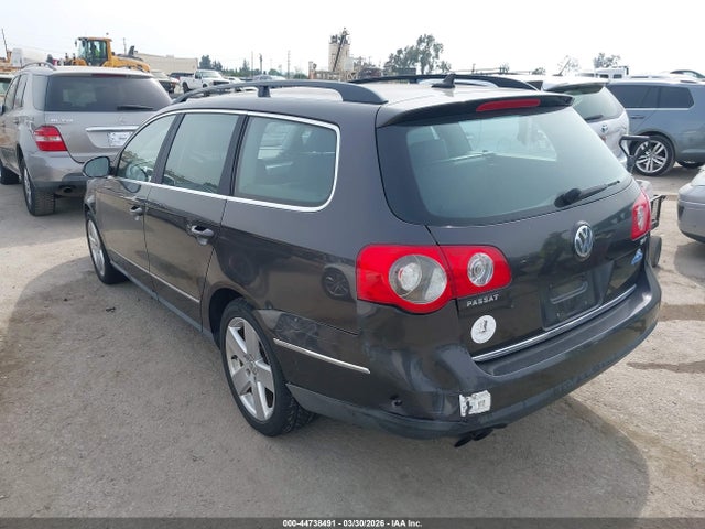 2008 VOLKSWAGEN PASSAT WVWLK73C88E056806 Photo 2