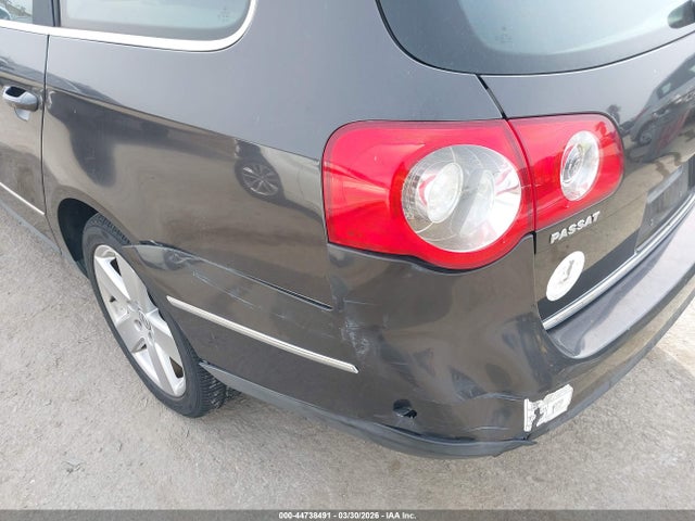 2008 VOLKSWAGEN PASSAT WVWLK73C88E056806 Photo 5