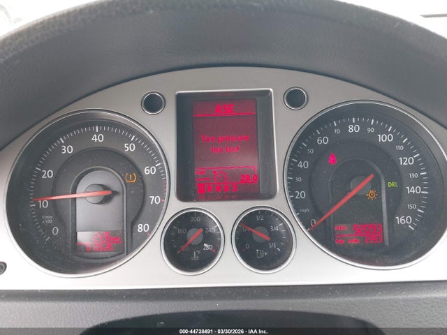 2008 VOLKSWAGEN PASSAT WVWLK73C88E056806 Photo 6