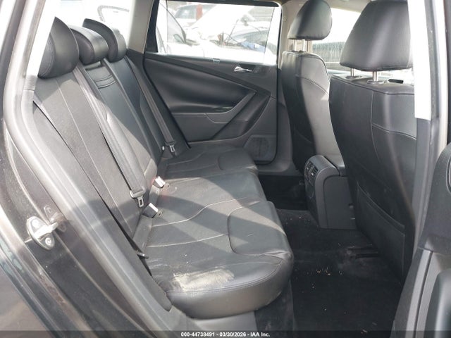 2008 VOLKSWAGEN PASSAT WVWLK73C88E056806 Photo 7