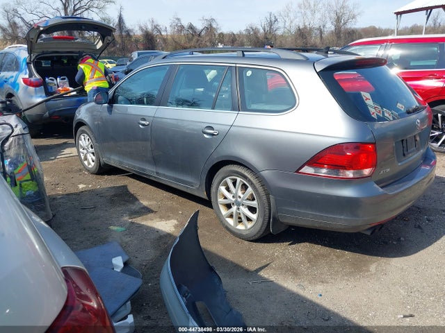Продаж на аукціоні авто 2010 Volkswagen Jetta Se, vin: 3VWTZ7AJ2AM675167, номер лоту: 44738498