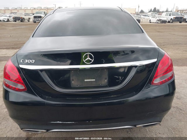 Aukcja sprzedaży 2017 Mercedes-benz C 300, vin: 55SWF4JB0HU188675, numer aukcji: 44738503