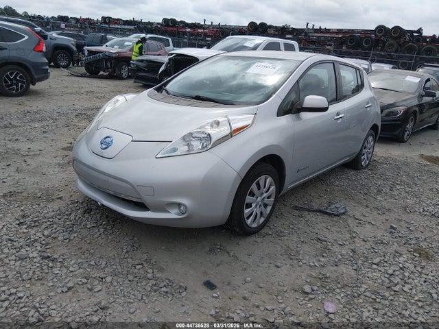 Nissan LEAF S 2015 1N4AZ0CP8FC319632 Image 2