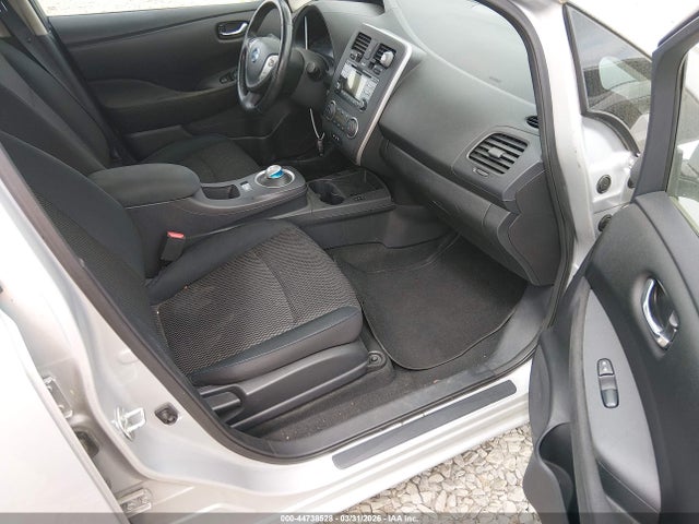 Nissan LEAF S 2015 1N4AZ0CP8FC319632 Image 5