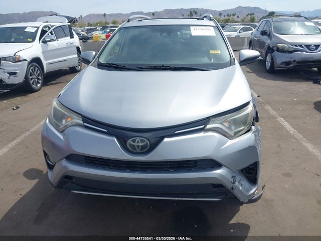Продаж на аукціоні авто 2018 Toyota Rav4 Xle, vin: JTMWFREV0JJ201149, номер лоту: 44738541