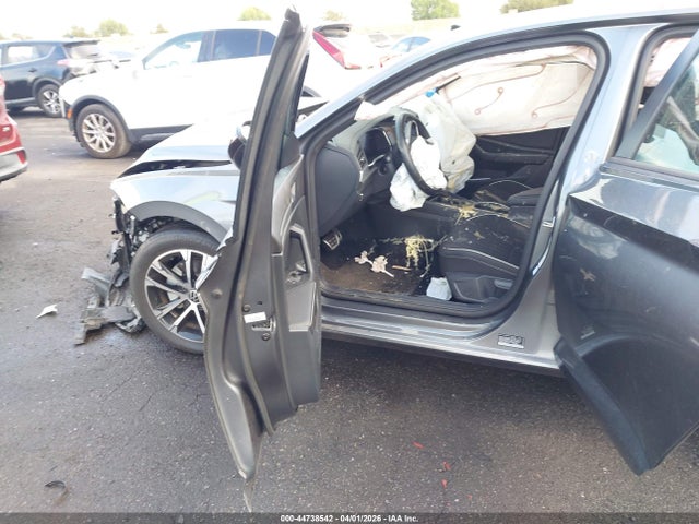 Aukcja sprzedaży 2024 Volkswagen Jetta 1.5t Sport, vin: 3VWBM7BU5RM019740, numer aukcji: 44738542