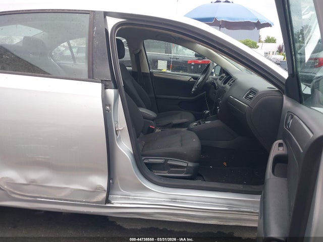 3VWD67AJ0GM249810 Volkswagen Jetta 1.4t Se