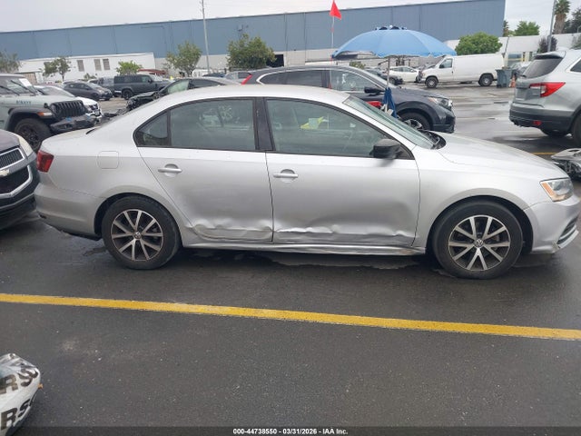 3VWD67AJ0GM249810 Volkswagen Jetta 1.4t Se