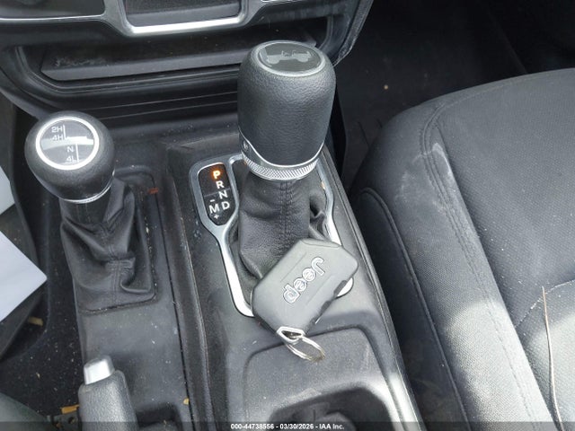 2021 JEEP WRANGLER 1C4GJXANXMW646843 Photo 10