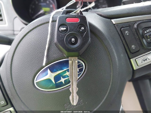 44738557 :رقم المزاد ، 4S3BNAF69H3011505 vin ، 2017 Subaru Legacy 2.5i Premium مزاد بيع