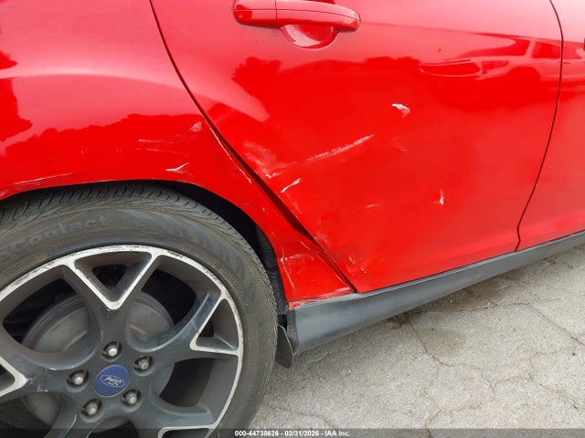 1FADP3F24EL118670 Ford FOCUS SE