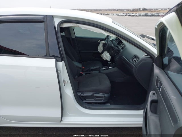 Продажа на аукционе авто 2016 Volkswagen Jetta 1.4t S, vin: 3VW267AJ4GM319106, номер лота: 44738627