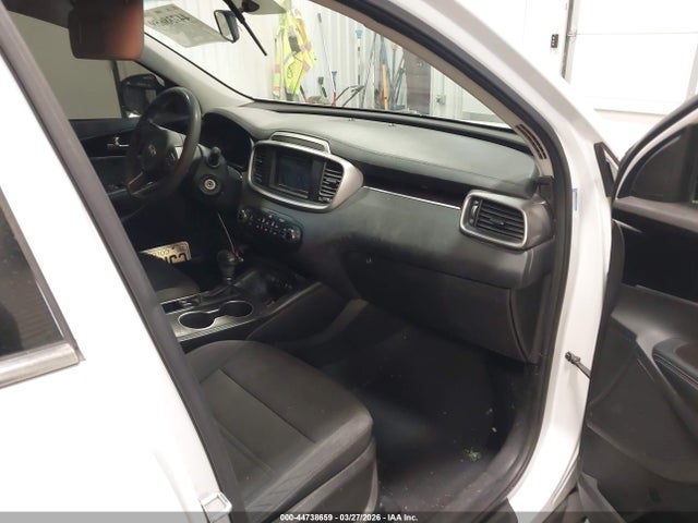 Продаж на аукціоні авто 2017 Kia Sorento 3.3l Lx, vin: 5XYPGDA56HG333255, номер лоту: 44738659