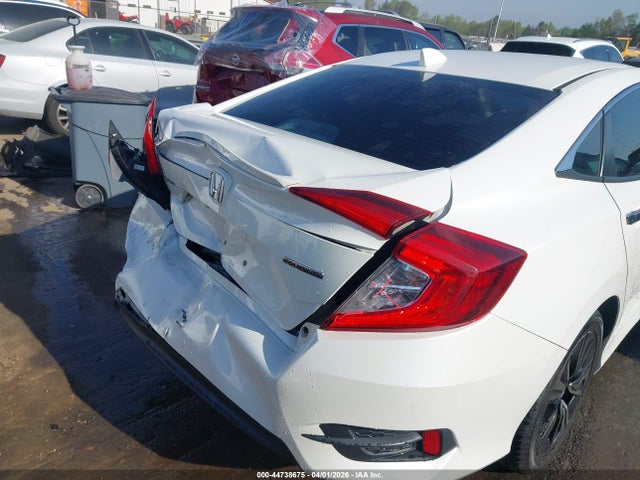 44738675 :رقم المزاد ، 19XFC1F92GE203762 vin ، 2016 Honda Civic Touring مزاد بيع